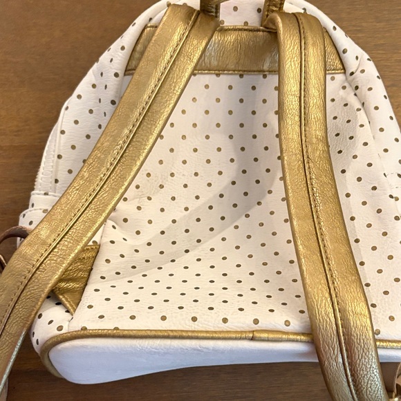 disney white and gold leather backpack Lion King Hakuna Matata Premium Faux Backpack, Multi-colour, One Size : Grocery & Gourmet Food it features a special sleeve to host your matching mouse Ear Headband (sold separately) Disney Lady and the Tramp